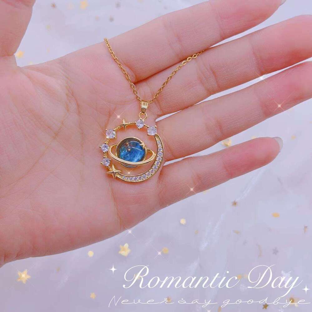 Starry planet, gorgeous temperament, full dia versatile female collarbone necklace, light , and niche design sense