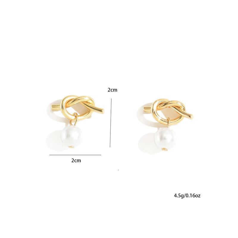 Elegant Gold Knot Stud Earrings with Pearl Drop