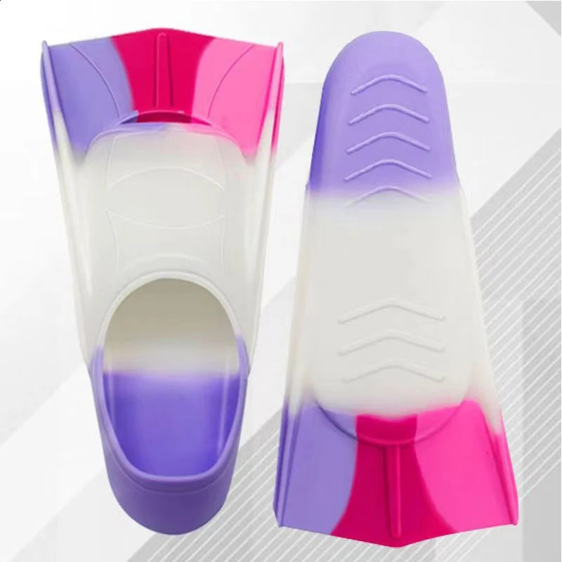 Colorful swimming training fins for summer tourism elastic and soft silicone diving frog shoes 250411