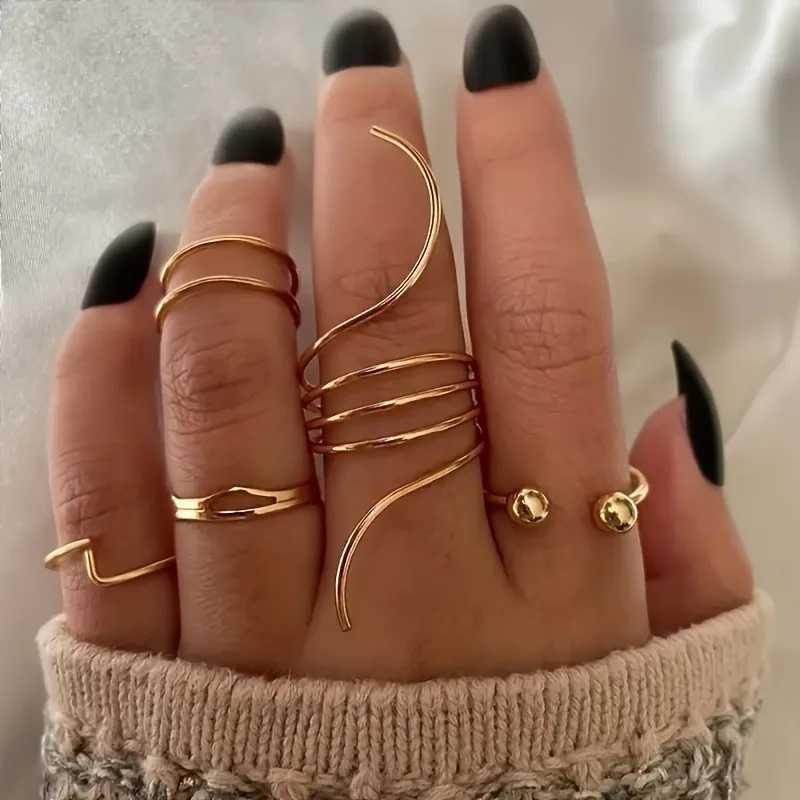 5 Minimalist Fashionable Irregular Gold Womens Ring Set Finger Rings Fashion Girls Jewelry GiftsXJ250412