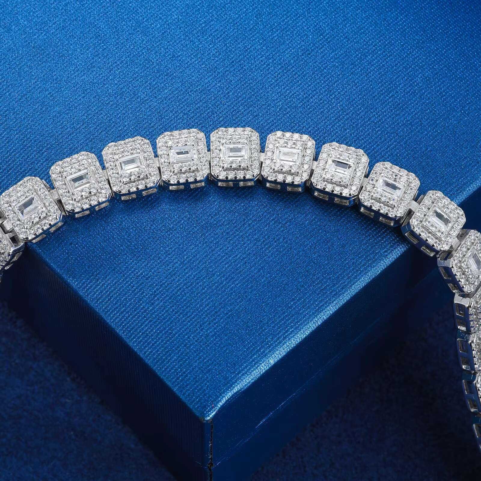 New Arrival Stylish Jewelry 7.5mm 925 Sterling Silver VVS Baguette Moissanite Diamond Geometric Iced Out Tennis Chain Bracelet