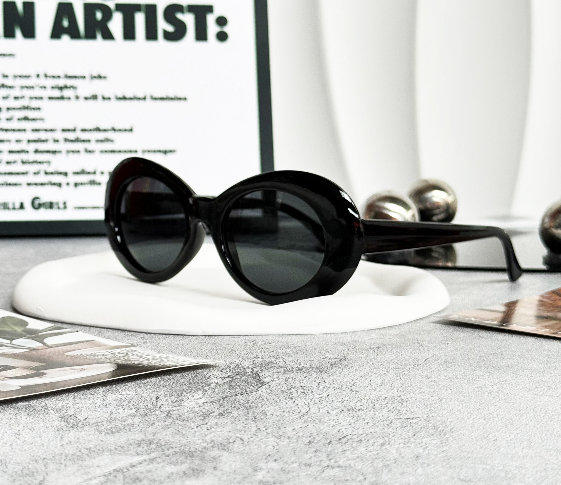 24 new fashionable street photography glasses, high-end and UV resistant oval cat eye sunglasses