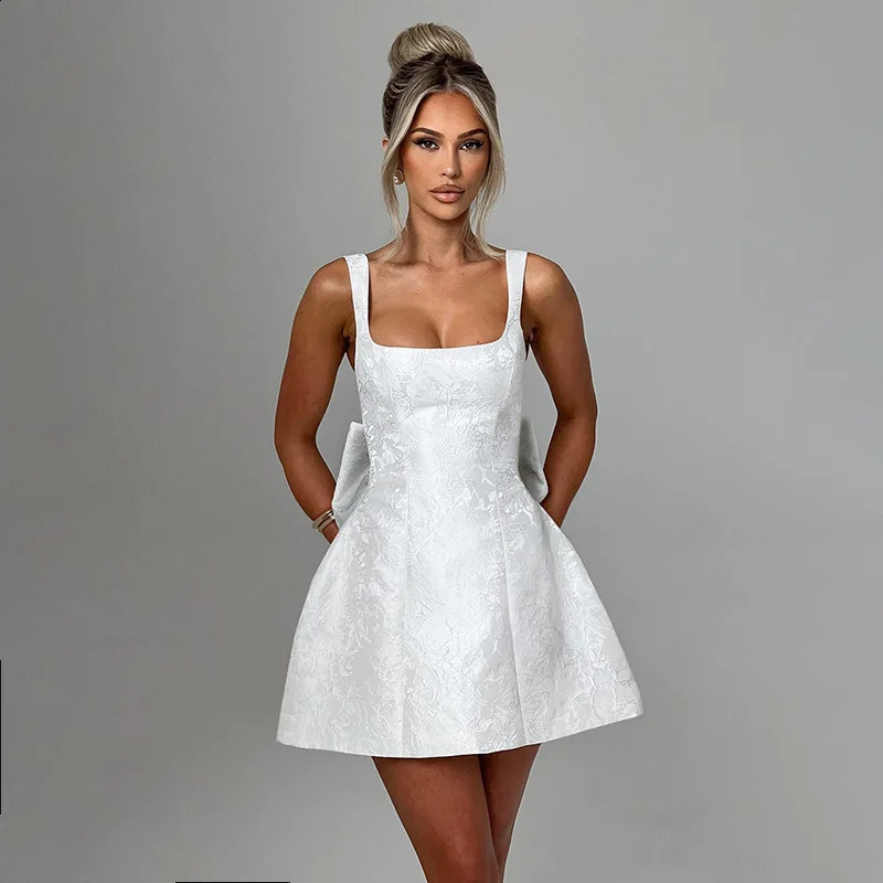 Avrilyan bow spaghetti strap backless sexy A-line dress womens strapless party dress elegant Bodycon mini summer dress Vestitos 250408