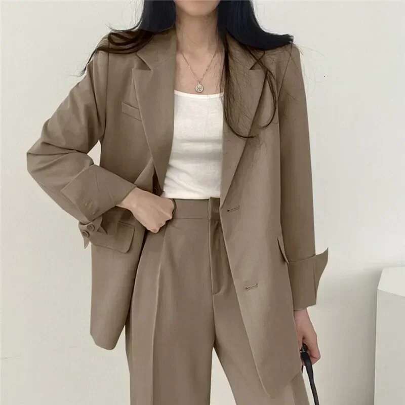 Small Retro Slim-fit Fashion 2025 Spring and Autumn Female Korean Version of Casual Design Coat Suit Pants