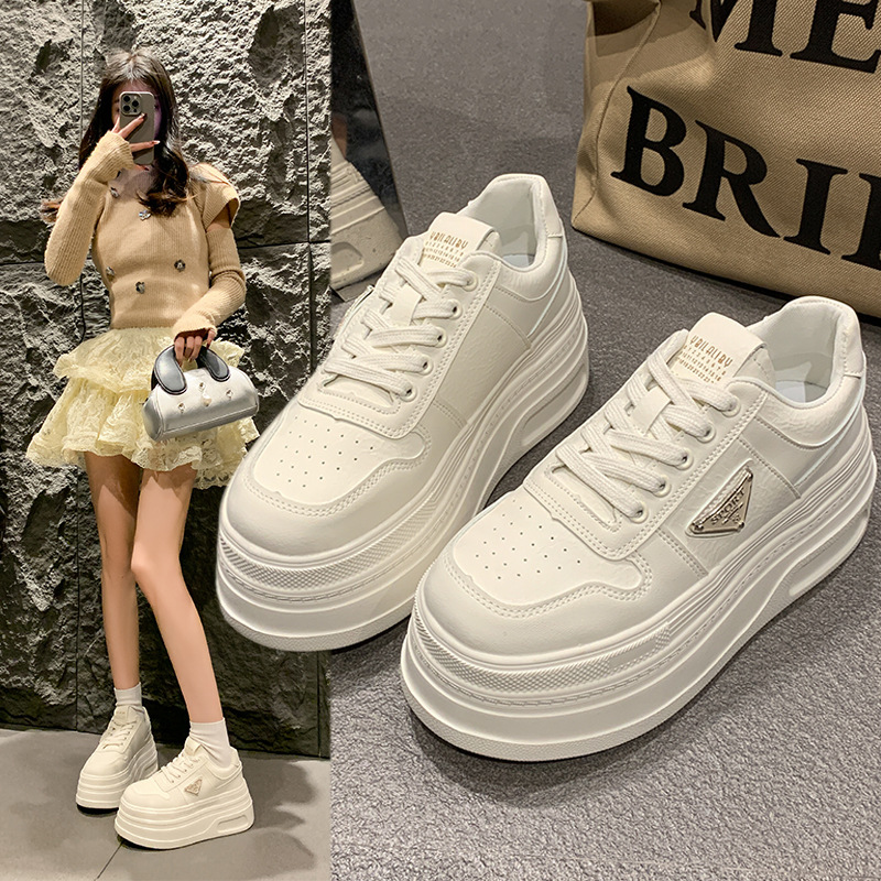Breathable Platform Casual Sneakers - 2025 Trendy White Chunky Shoes for Petite Ladies, All-Match Daily Wear (Bestseller)