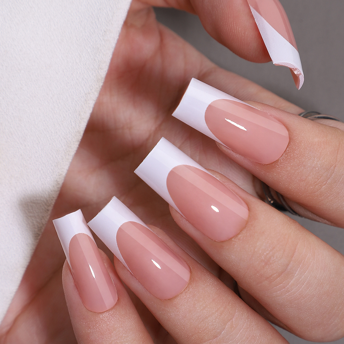 32pcs Square Medium-Length French White Coffin Acrylic Nails - Full Set with Press-On Application