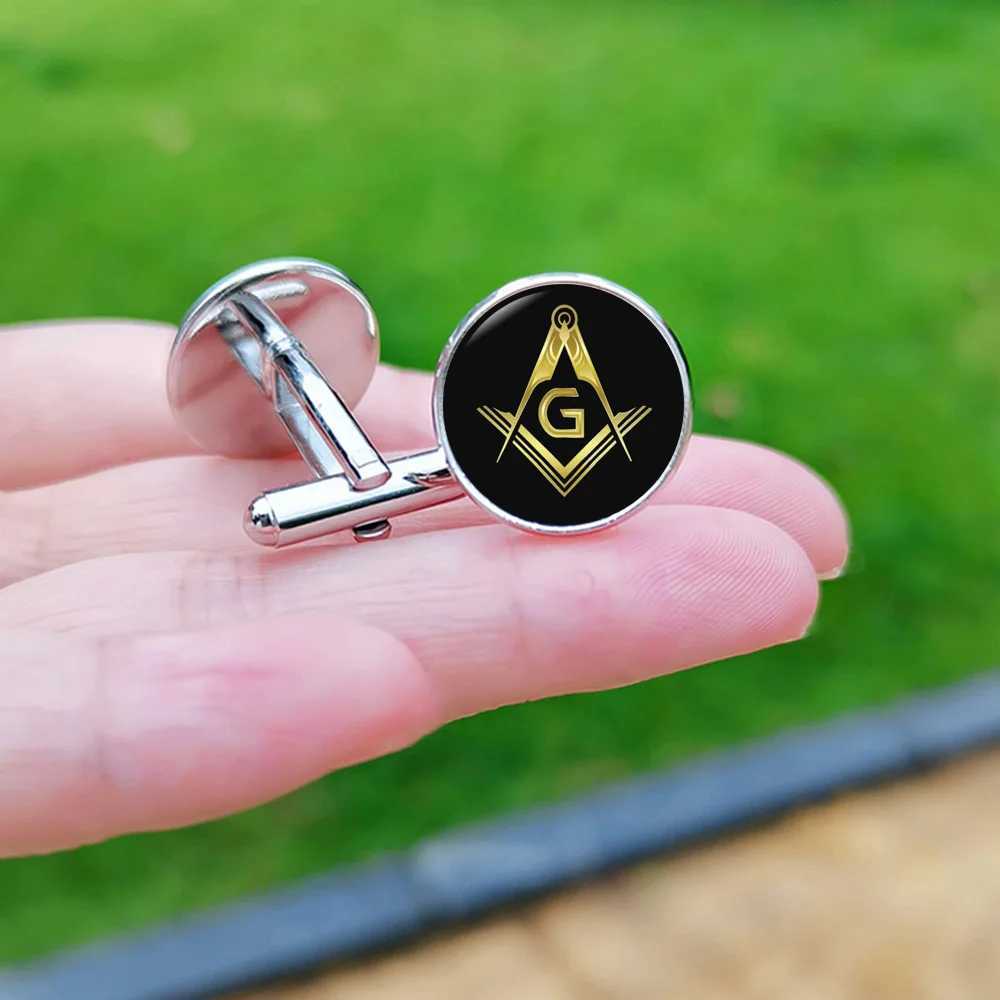 2024 New Freemason Mens Cufflinks Fashion Freemason Eye of God Symbol Glass Gemstone Cufflinks Business Shirt Button Tie ClipT250412