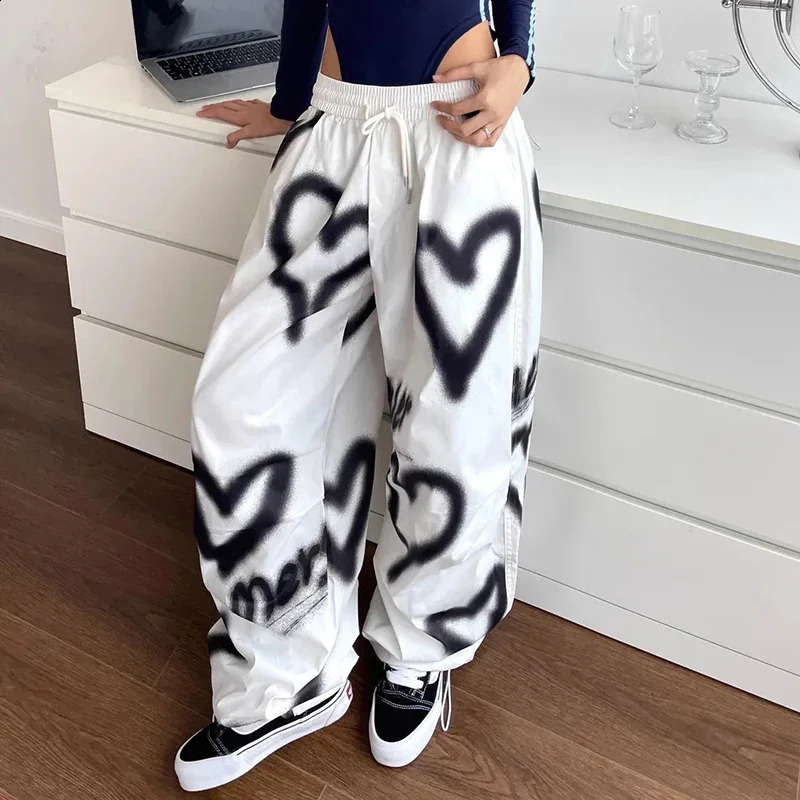 American Hip Hop Love Graffiti Womens Casual Oversized Pants Spring and Autumn Fashion Elastic High Waist Version Loose Trouser 250408