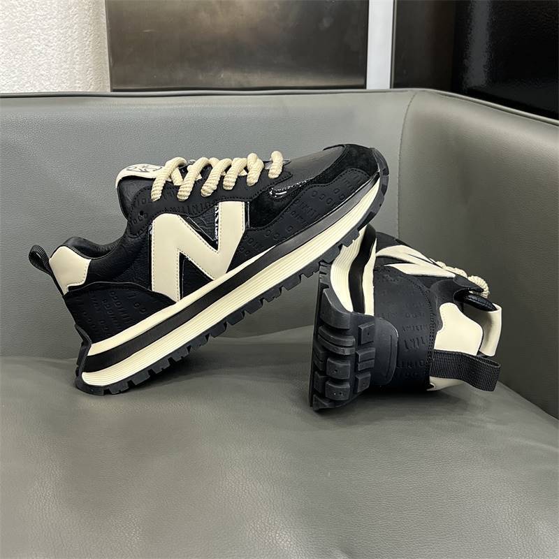 designer shoes 2025 new Men's trendy leather sneakers versatile comfortable and stylish Casual and sporty they are also known as Forrest Gump sho