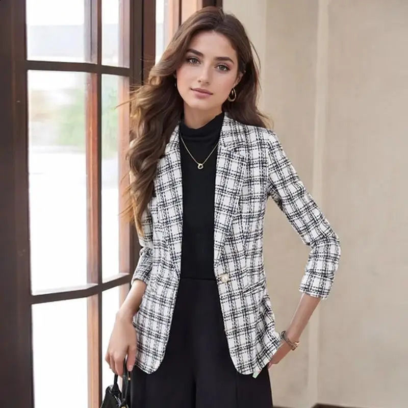Woolen Plaid SpringSummer Womens Mini Set Jacket 2025 Korean Edition Plus Size Retro 250407