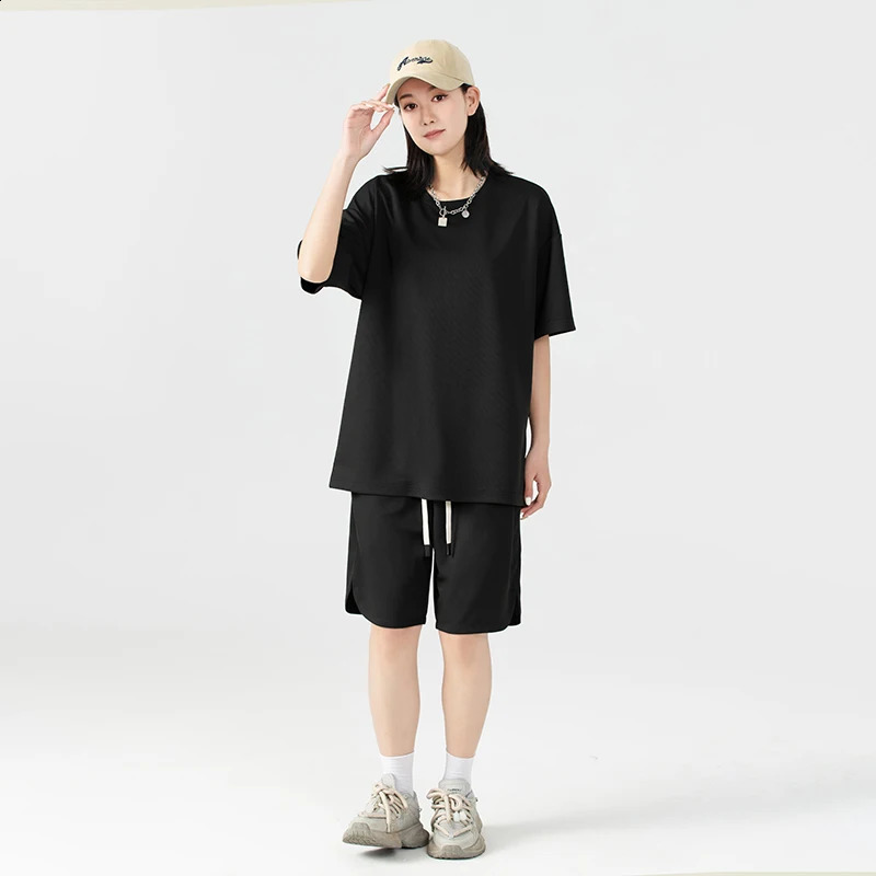 Summer Slim Couple Short Sleeved T-shirt With 5/4 Shorts Set Comfortable Breathable Outdoor Sports and Fitness Womens Set 250411