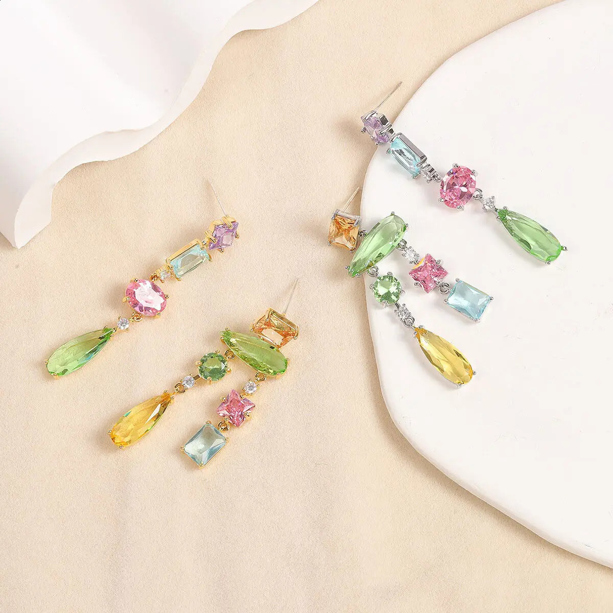 Women and Girls Irregular Rhinestone Dangle Earrings Glitter Eardrop Fashion Jewelry Cocktail Party Gifts 250411