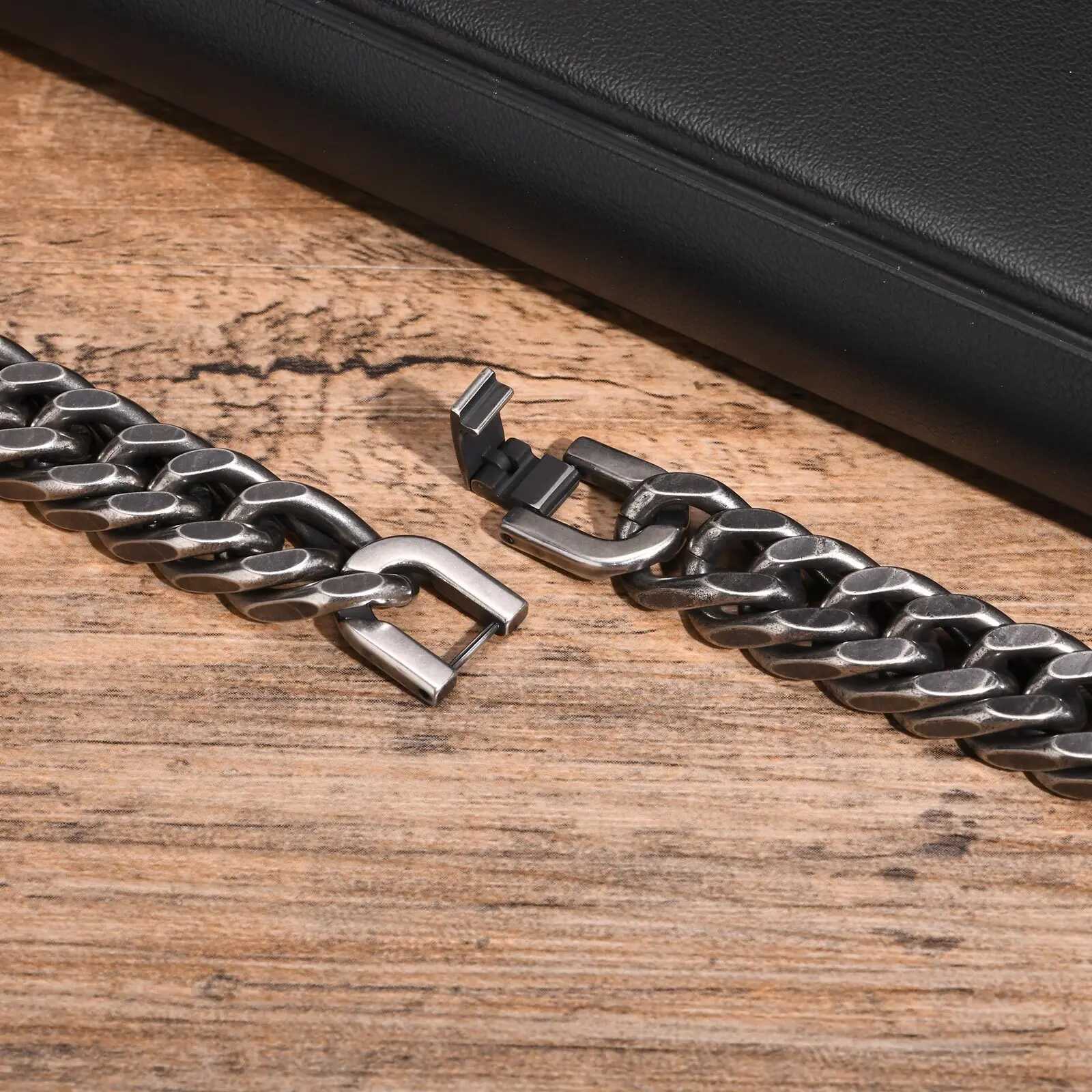 Chunky Retro Cuban Chain Bracelets for Men BoysGrey Stainless Steel Curb Chain Link WristbandVintage Cool Punk Jewelry GiftsC250411