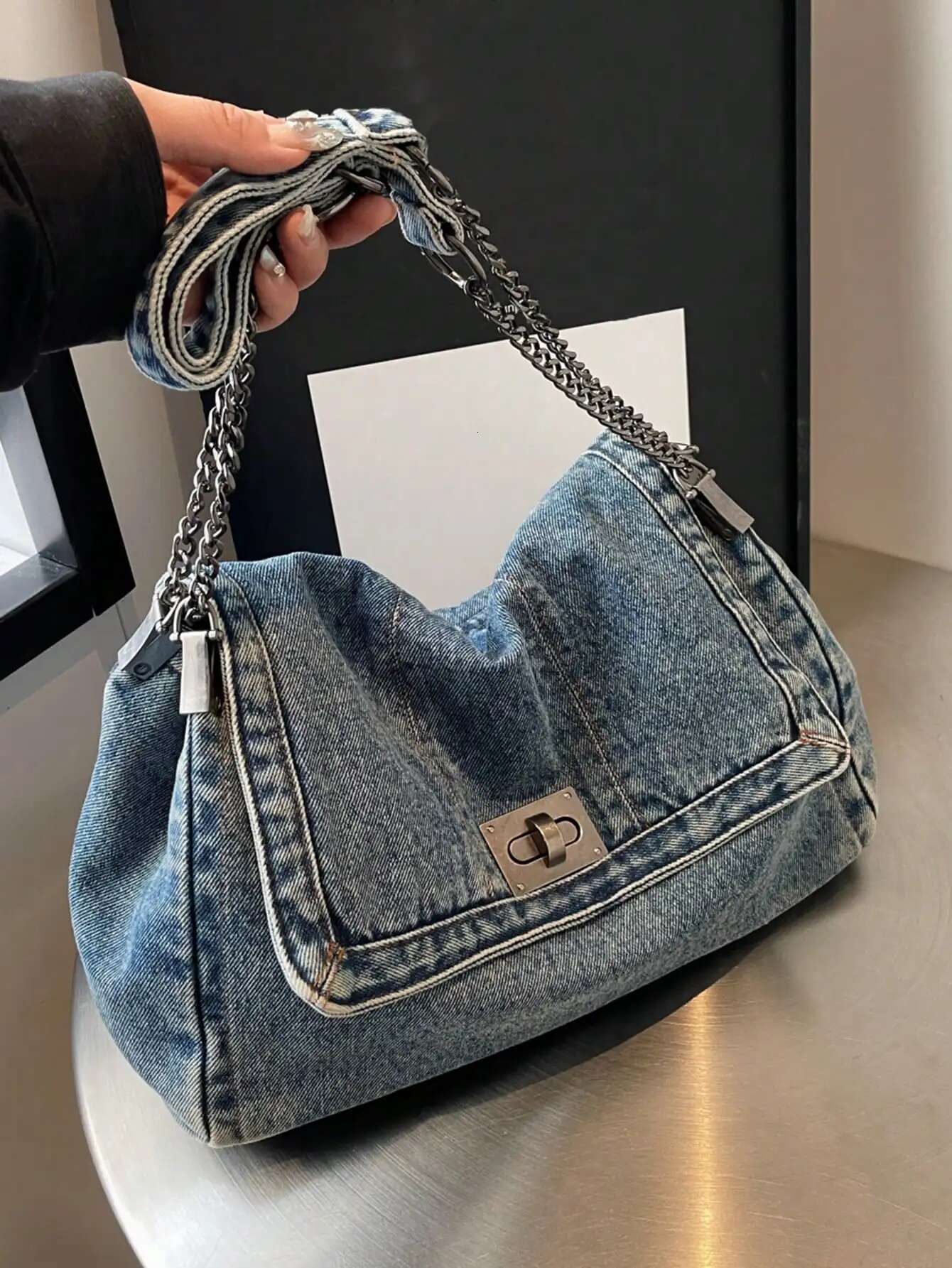 Fashionable And Versatile Shoulder Crossbody Commuting College Student Minimalist Casual Tote For Women Flap Bag