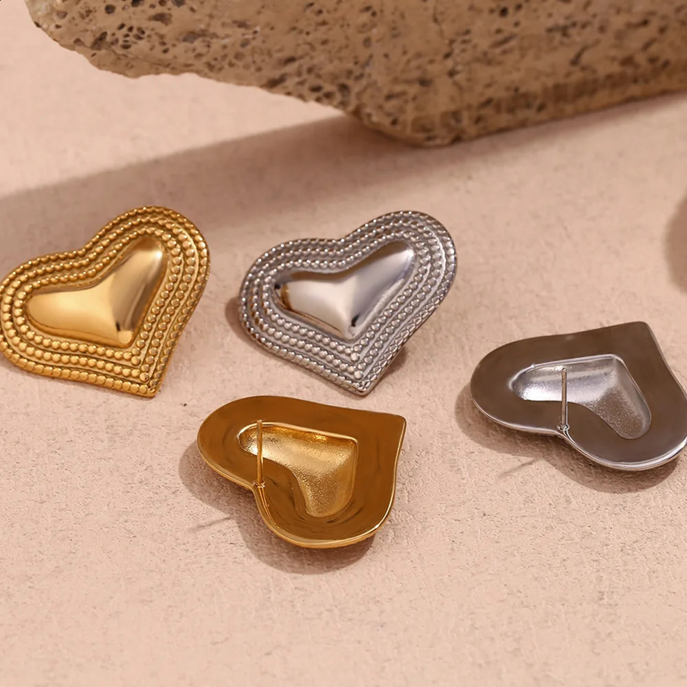 Fashionable and simple heart-shaped jewelry earrings made of stainless steel 18k PVD gold-plated waterproof earring accessories 250409