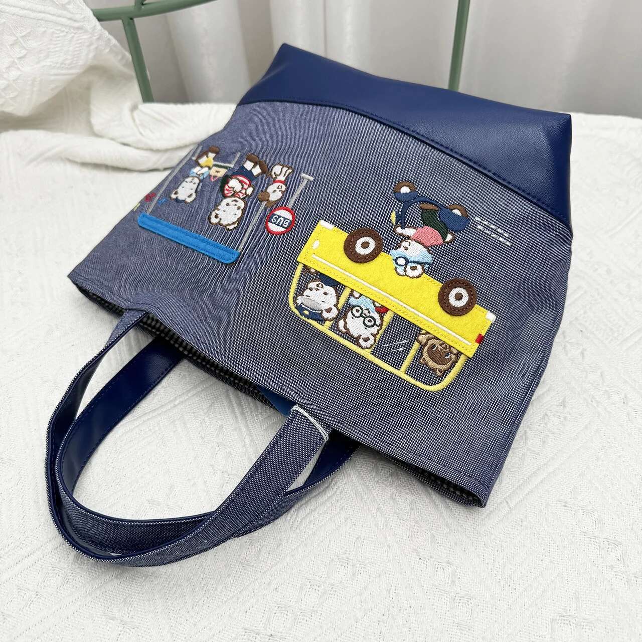 Kawaii Cute Cartoon Car Ladies Handbag Horizontal Solid Color Cowboy Embroidery Leisure Cloth Bag 780601