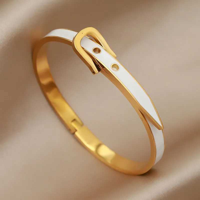 New Sight Stainless Steel Metal Letter M Bangles for Women Fashion Brand Jewelry Unique Flower Bangles Party Accessories GiftsC250411