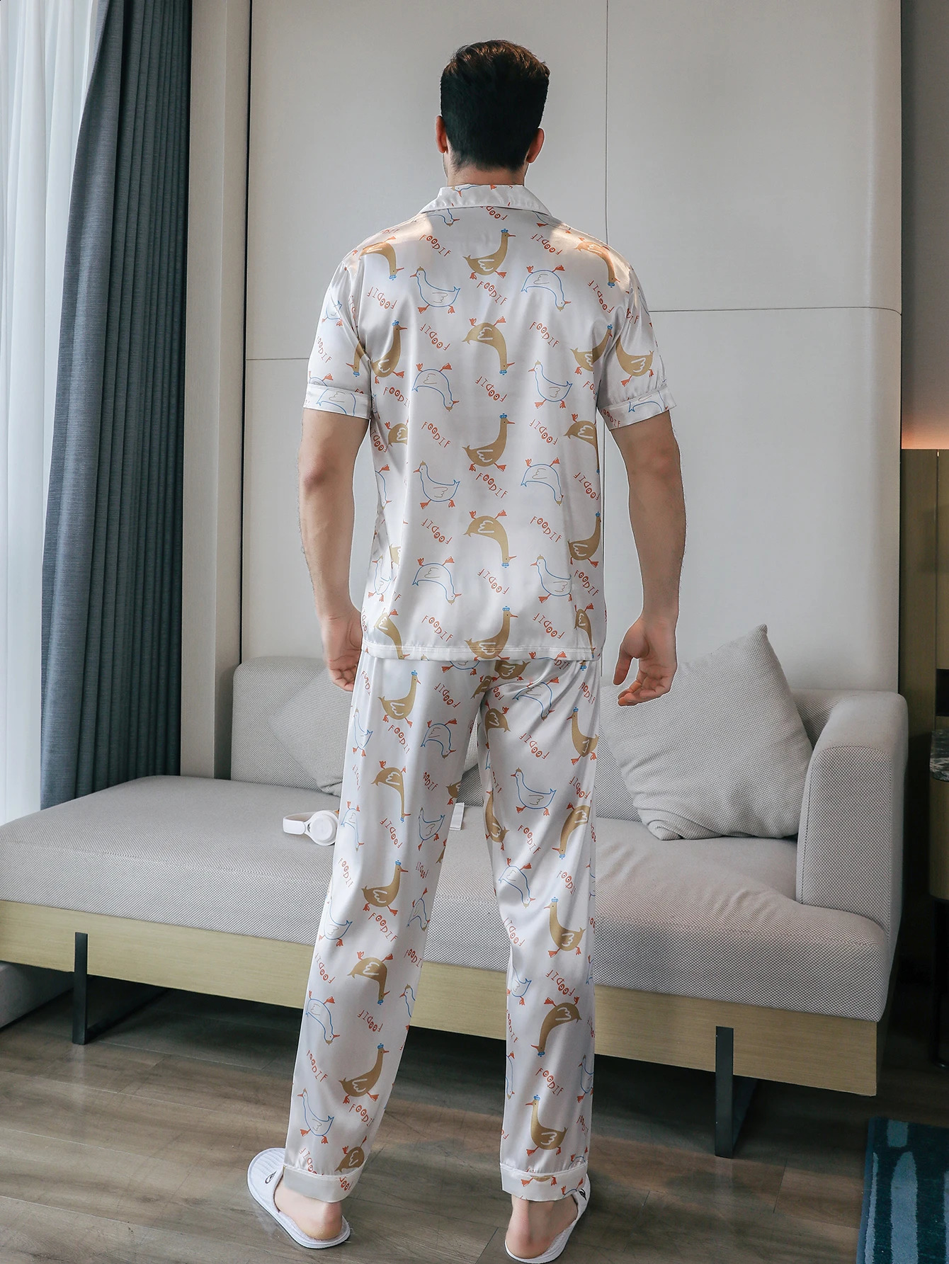 Two piece mens sleepwear summer shorts sleepwear pattern printed home clothing sleepwear set 250411