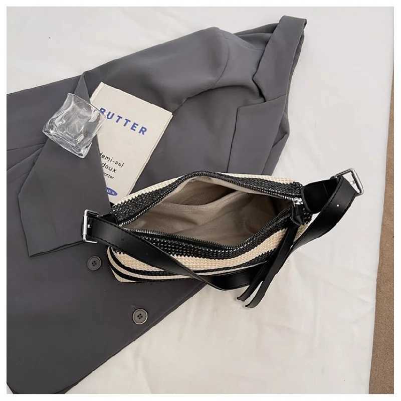 Trendy Womens Tote Bags By Famous Designer In Premium Leather - Popular Classic Elegant Crossbody HandbagsW251111