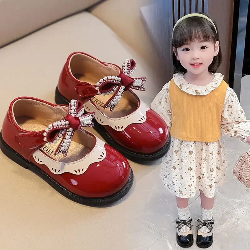 Spring/Summer Girls Shoes Beaded Bow Baby Shoes Crystal Princess Dress Shoe Frame Childrens Shoes F02262 250411