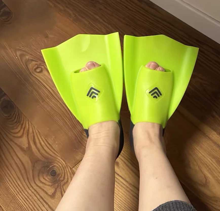High quality new adult swimming dual fin lapel professional training assistance for diving lapel swimming silicone short fin lapelY250412
