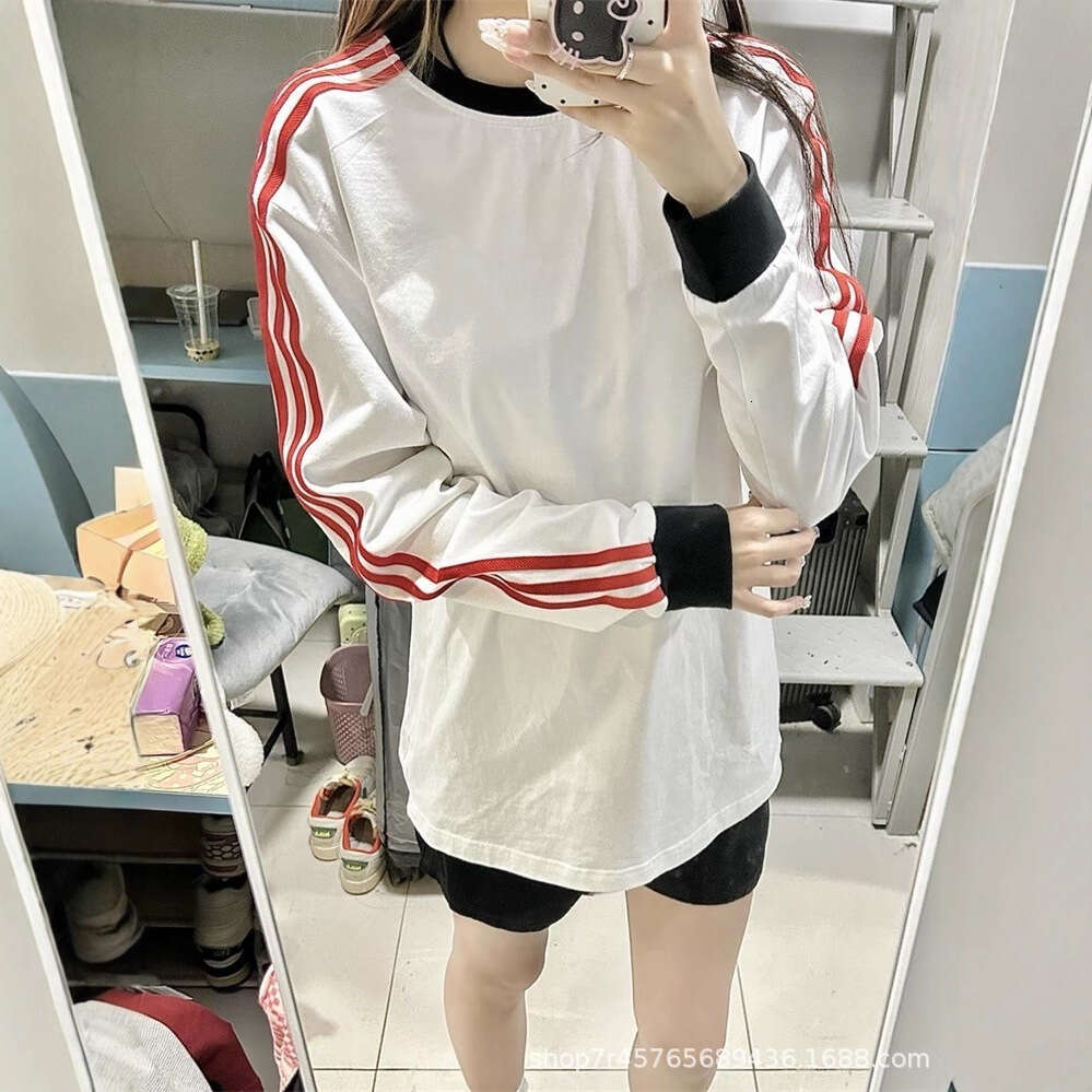 A Brand New Jenni* Style Red Three-Stripe Round Neck Couple Long Sleeve T-Shirt Spring Autumn Loose Cotton Sports Top