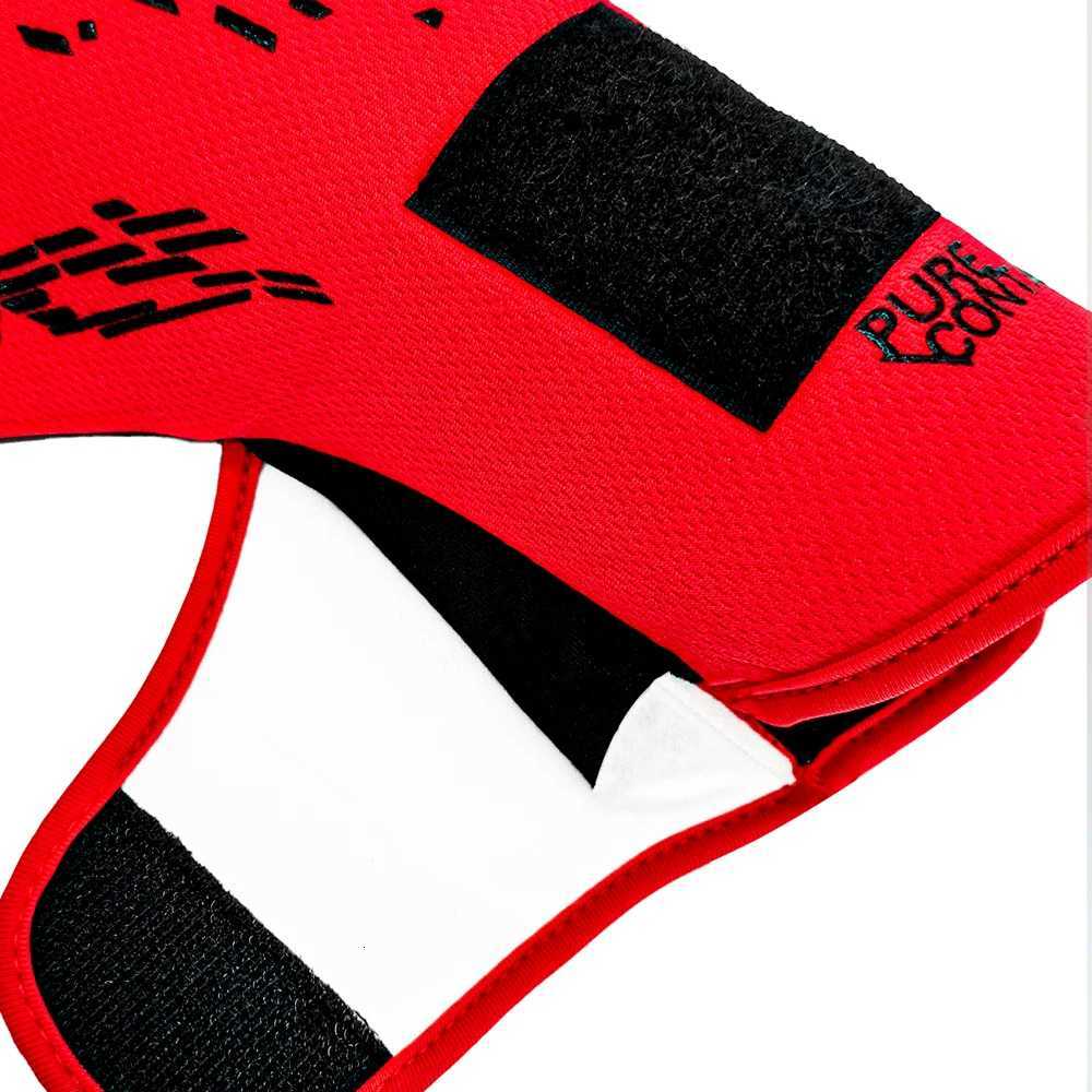 Goalkeeper Gloves Latex Football Wrist Strap Kids Adults Anti-Slip High Quality Soccer Strong Grip Match Training Goalie GloveW251112