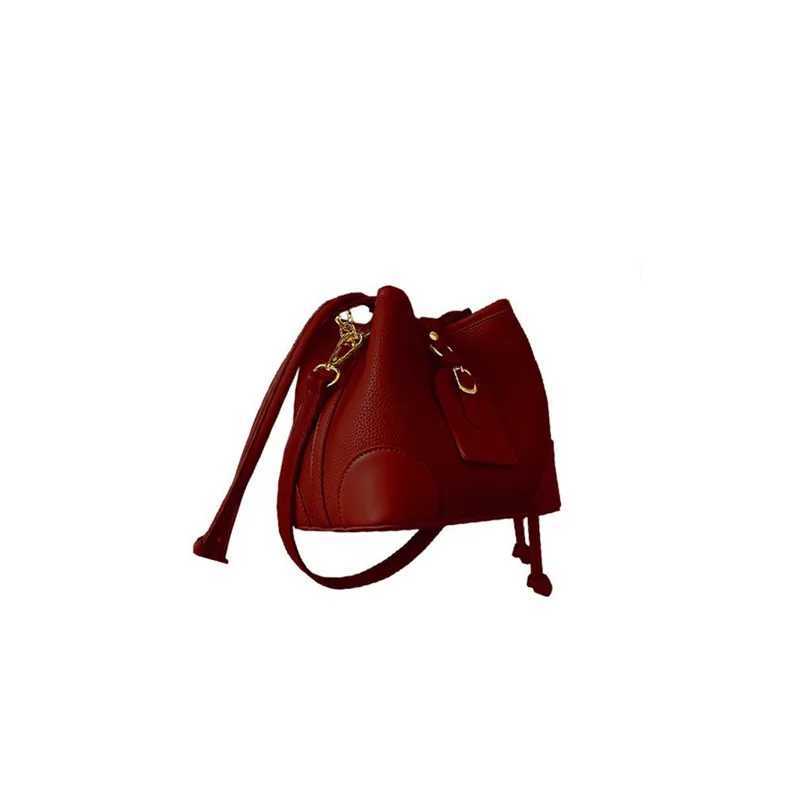 Red French Style Bucket No Zipper Shoulder Bag 2025 New Solid Niche Design Mini Fashion Crossbody Bags Women Versatile Carry BagT2511112