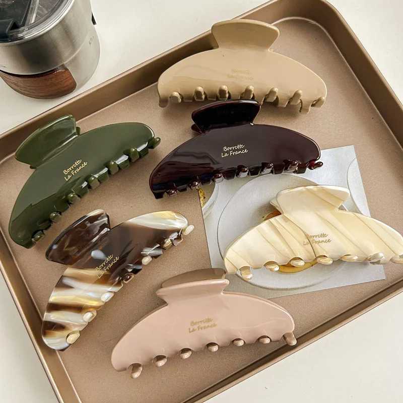 Exquisite and elegant hair claws for women shark hair clip with large acetic acid fashionable girl hair accessories temperature hair claws Y2504012