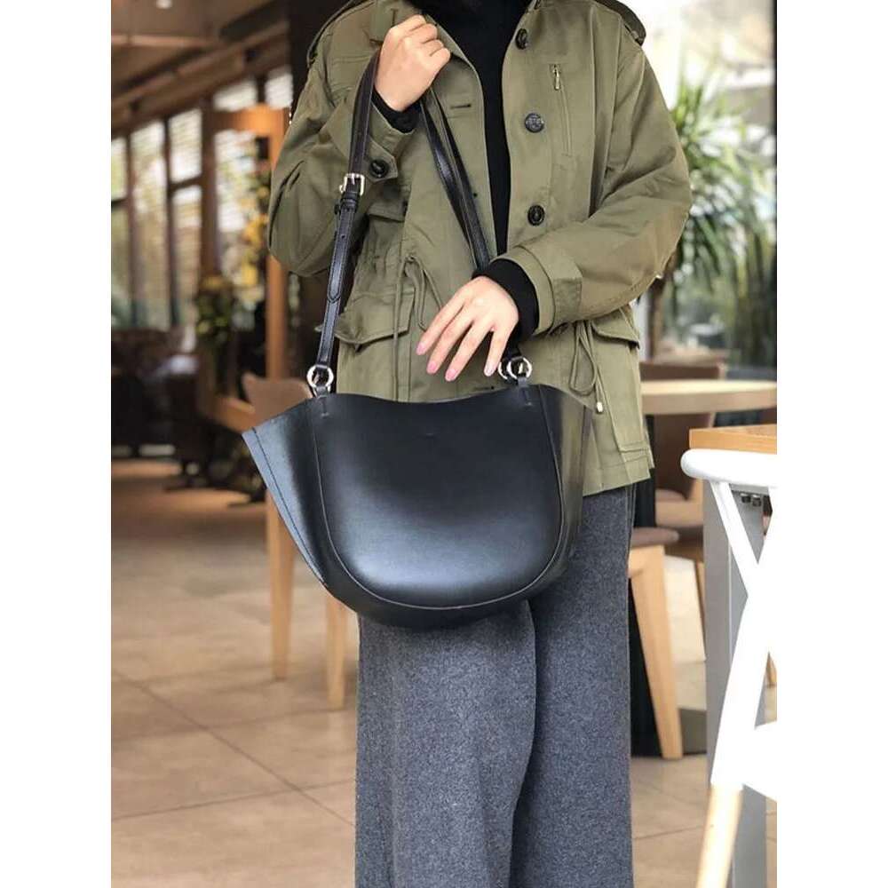 Women Shoulder Handbag Black Casual Soft Cow Split Leather Fashion Single Crossbody Bags Designer Solid Color Ladies Sg Bag