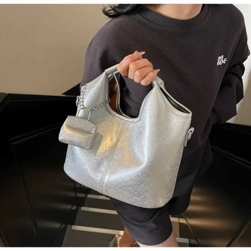 Premium Leather Shoulder Bag For Elegant Ladies From Luxury Brand Famous Designer Handbag DurableW251111