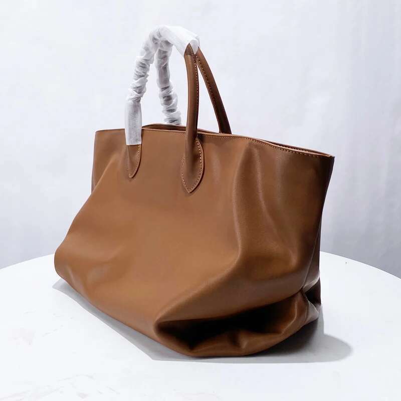 Genuine Leather Large Capacity Big Bags For Women Designer Handbag And Purses 2024 New In Vintage Cowhide Commuting Tote