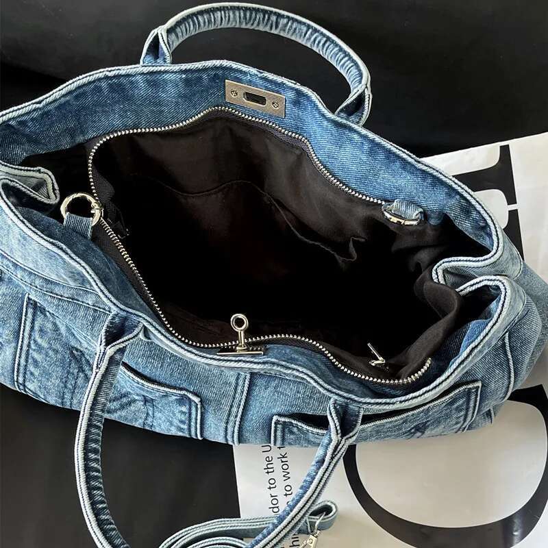Niche Women's Design Trend Retro Distressed Denim & PU Tote New Large Capacity Simple Fashion Portable Shoulder Bag