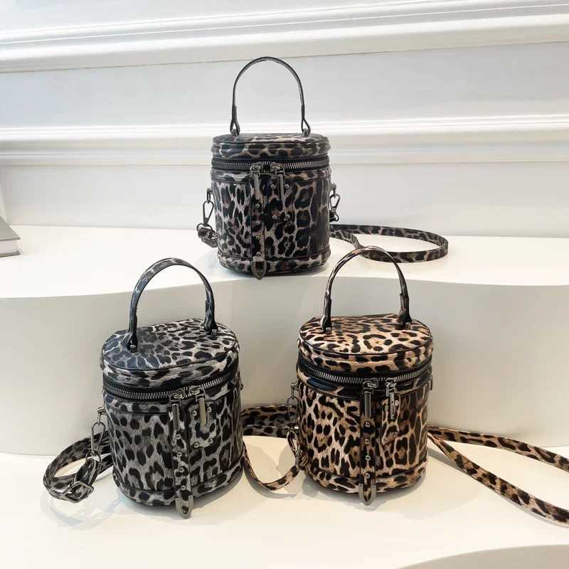 Retro womens bag 2024 leopard PU leather cross body mini womens zipper round bucket handbag wallet messenger bagXJ250412