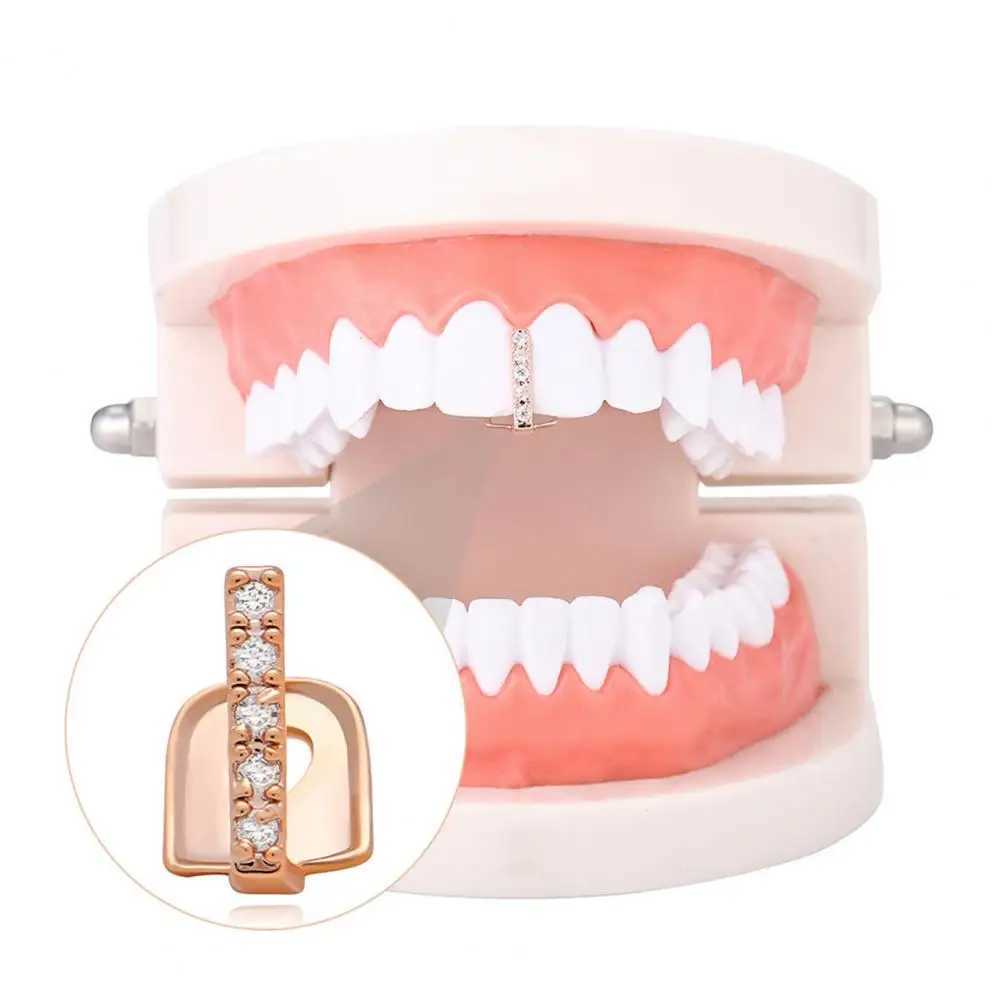 Grilz Tooth Bracket Heart shaped Cubic Zirconia Mens Hip Hop Vertical Rod Bracket W250412