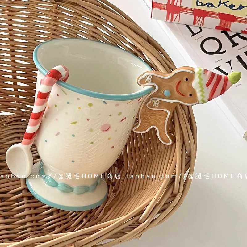 Christmas Cute Three-Dimensional Gingerbread Man Ceramic Mug With Spoon Creative Christmas Water Cup Gift Niche Breakfast Coffee Cup Y251112