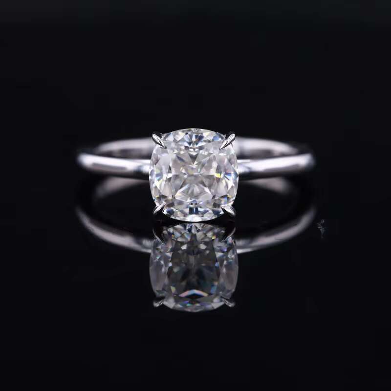 Starsgem Excellent Cut White Color Cushion Shape Brilliant Cut Moissanite Engagement Ring for Gift