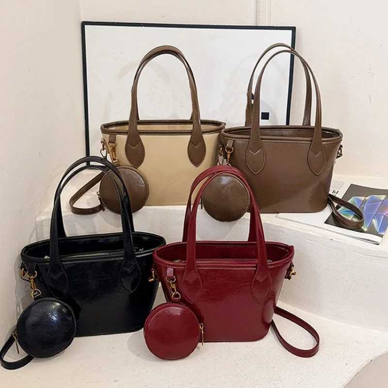 Womens Trendy Leather Crossbody Bag Featuring Trendy Design And Paris Designer Aesthetic Perfect For Daily UseW251111