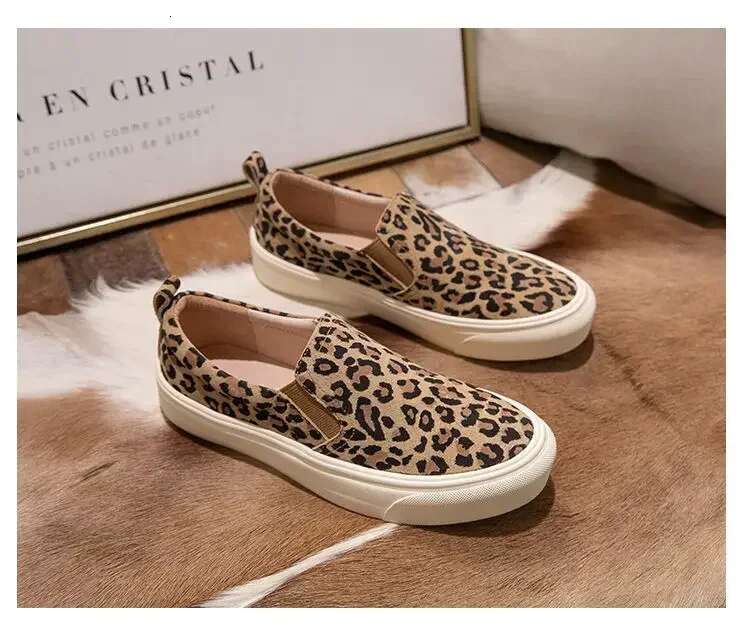 2025 new sports shoes, women's designer fashion leopard print sports shoes, casual casual comfortable flat shoes