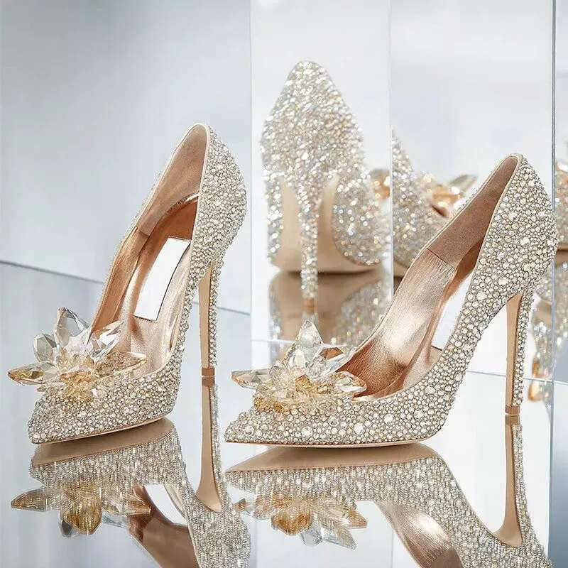 2025 Crystal Gold Dress Bridal Sier Pointed High Heels Stiletto Bridesmaid Shallow Mouth Wedding Shoes Women