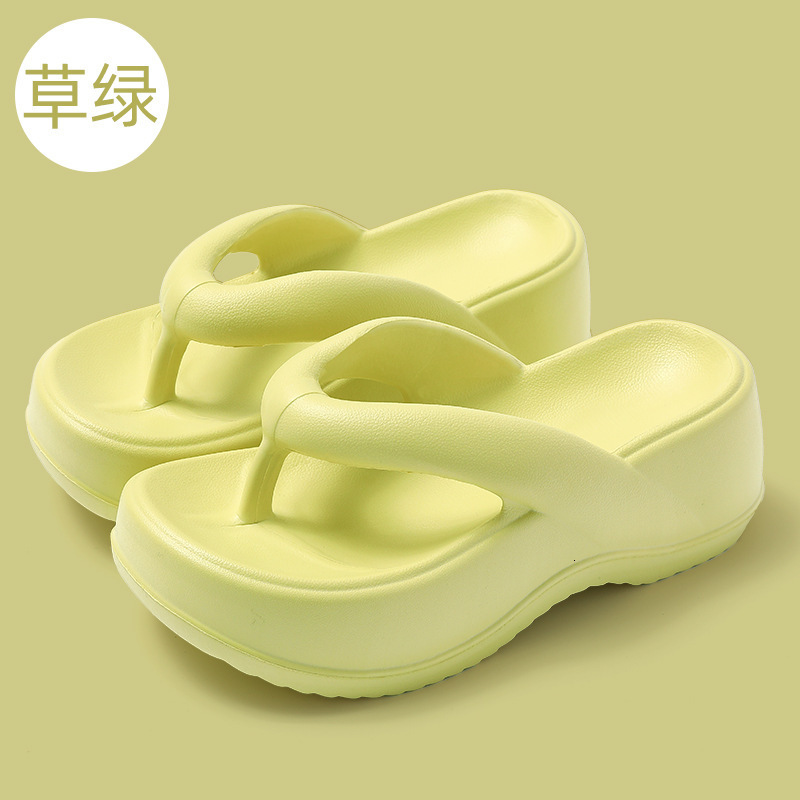 Wearing slippers with a high-end feel, thick soled design for summer, new outdoor fashion, beach and seaside angle women's shoes