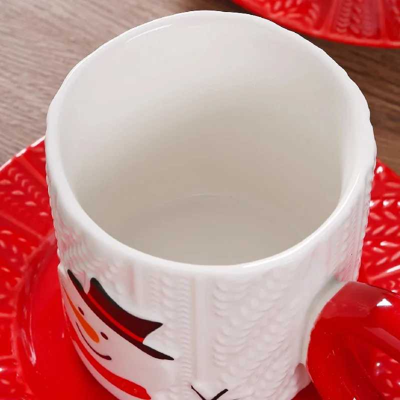 Christmas Relief Grain Hand-painted Ceramic Cups and Saucers Creative Hand-painted Santa Claus Elk Coffee Cup Set Drinking Holiday Gifts Y251112