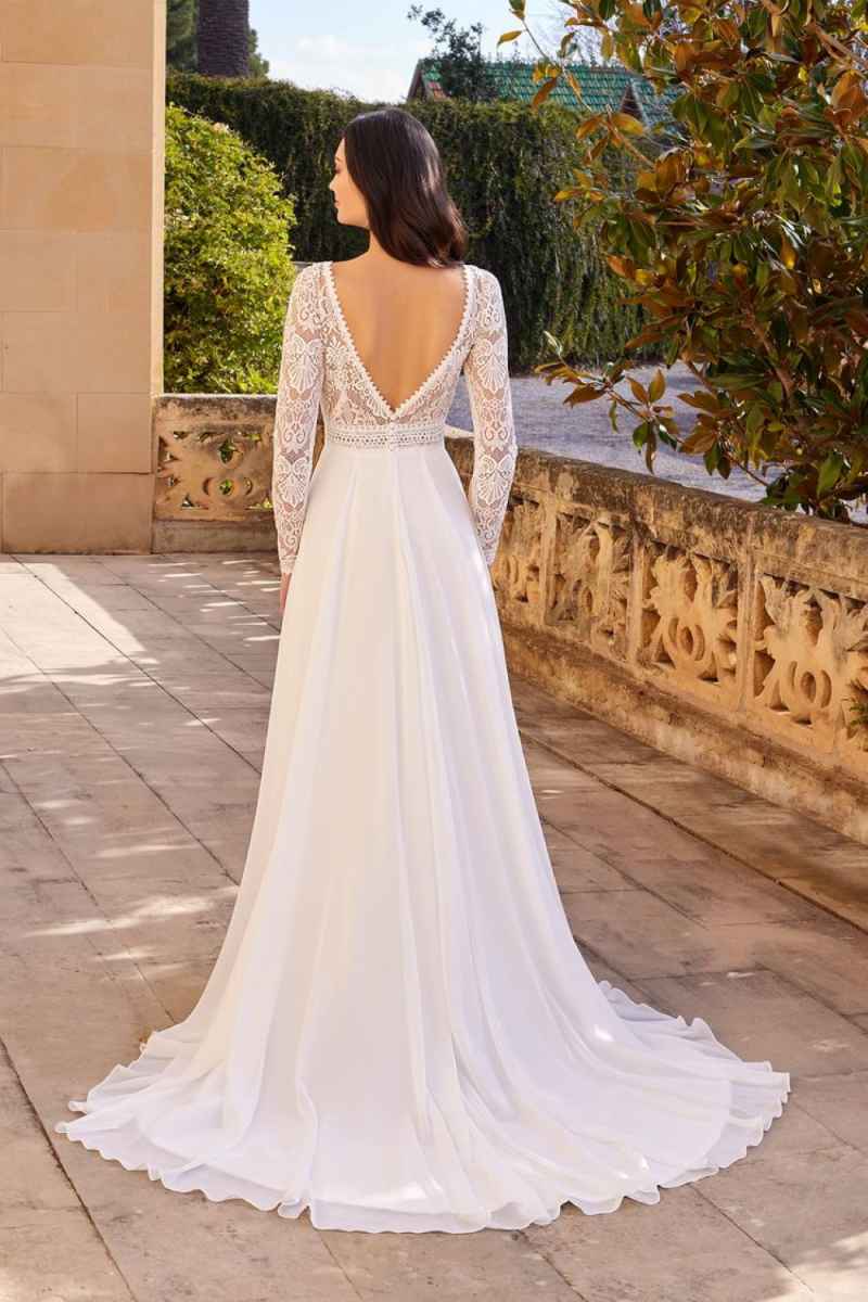 Summer Boho A Line Wedding Dress Lace Appliques Long Sleeve Bridal Gowns Customized Beach Backless Bride Dresses