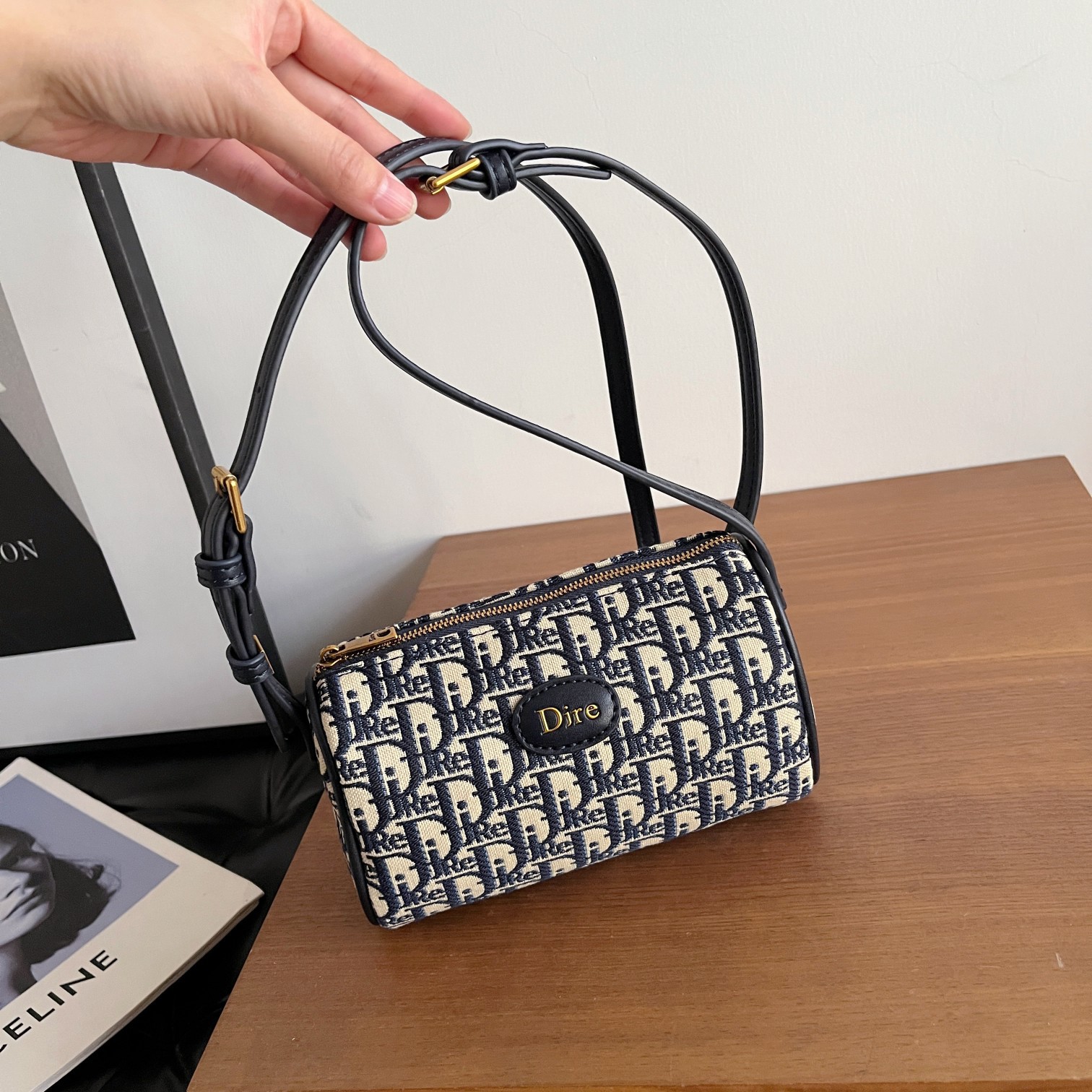 2025 Women's letter printed cylindrical bag, new style versatile and trendy small shoulder or cross body bag new design
