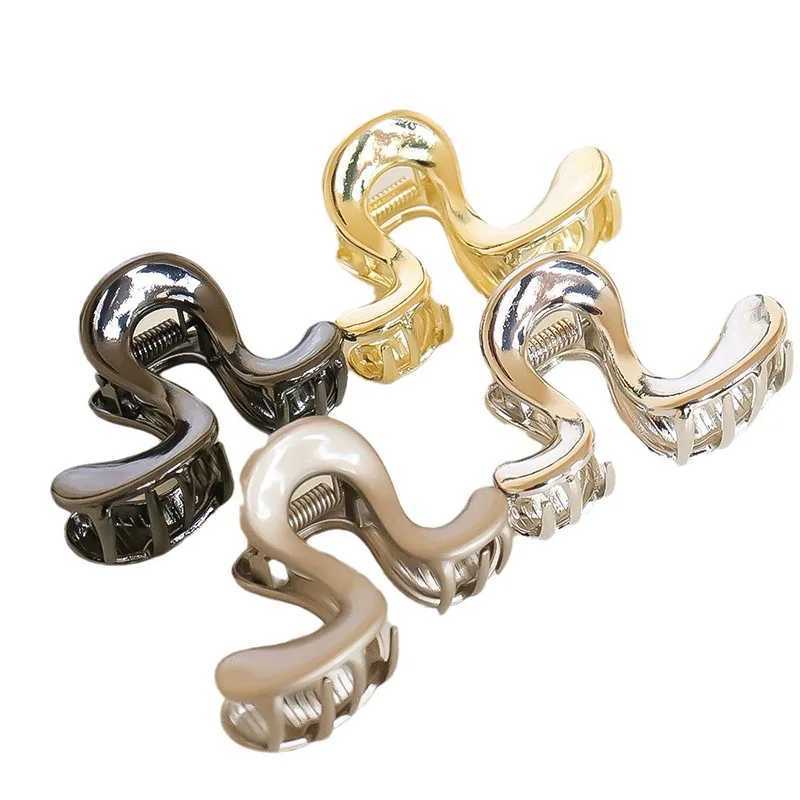 VANIKAs new simple irregular metal hair clip elegant geometric womens ponytail clip crab claw fashionable headwear Y2504012
