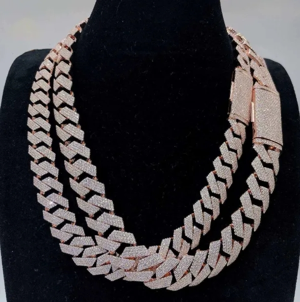 Iced-Out Hip Hop VVS Moissanite Cuban K Chain Necklace with Baguettes for Men (20mm)