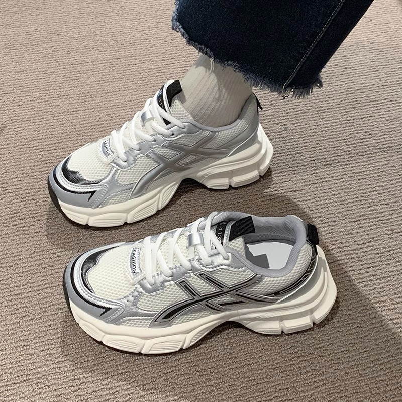 Fashion Women's Retro Platform Sneakers - Lightweight Athletic Shoes with Cushioned Arch Support