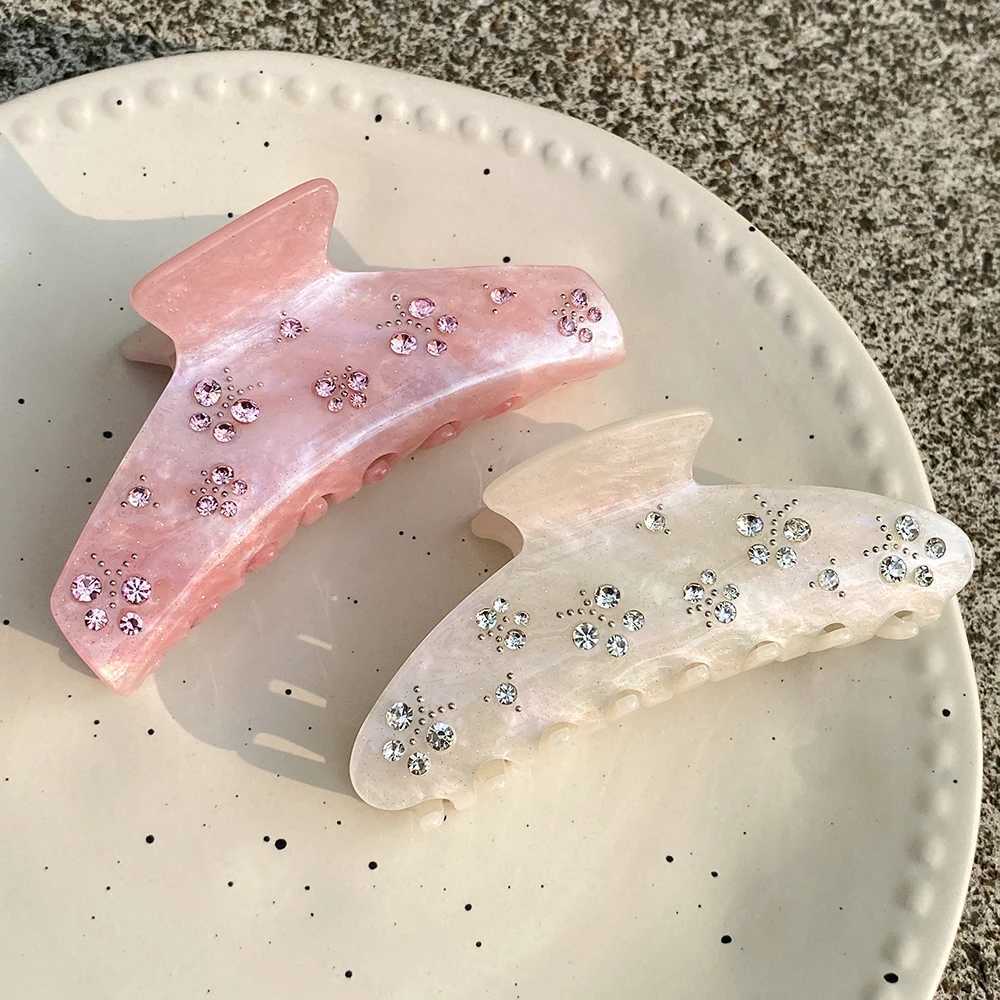 Luxury gradient star shaped rhinestone butterfly hair clip oversized pink and white geometric hair clip claws Y2504012