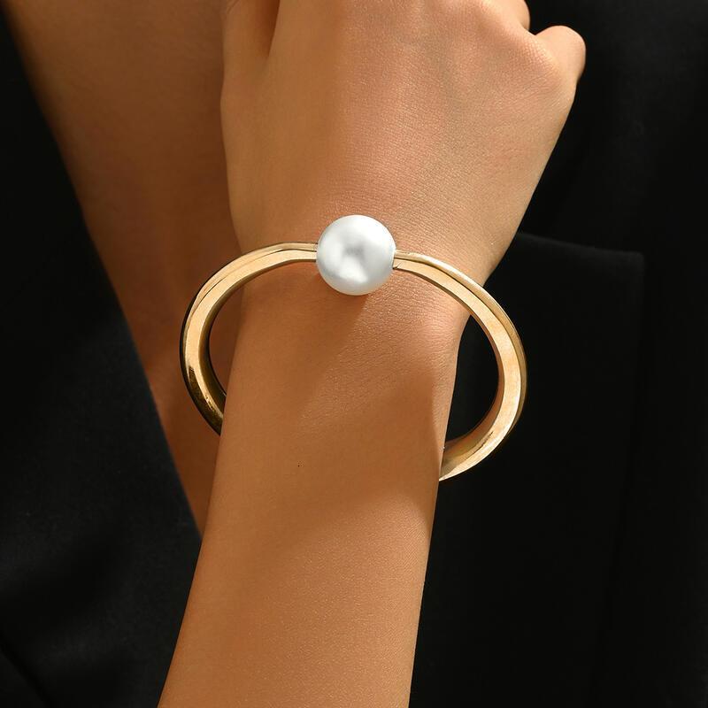 e 14K Gold-Plated Pearl Bangle Bracelet - Radiant and Timeless Elegance