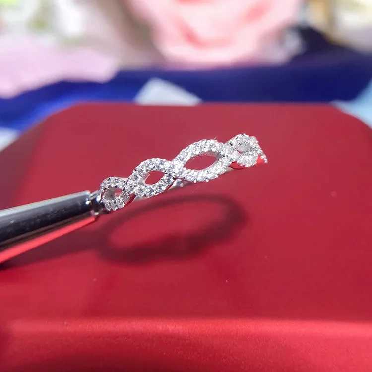 Solid Platinum PT950 Diamond Ring Miniature Set Wave Row Diamond Ring Twisted Design End RingXJ250412